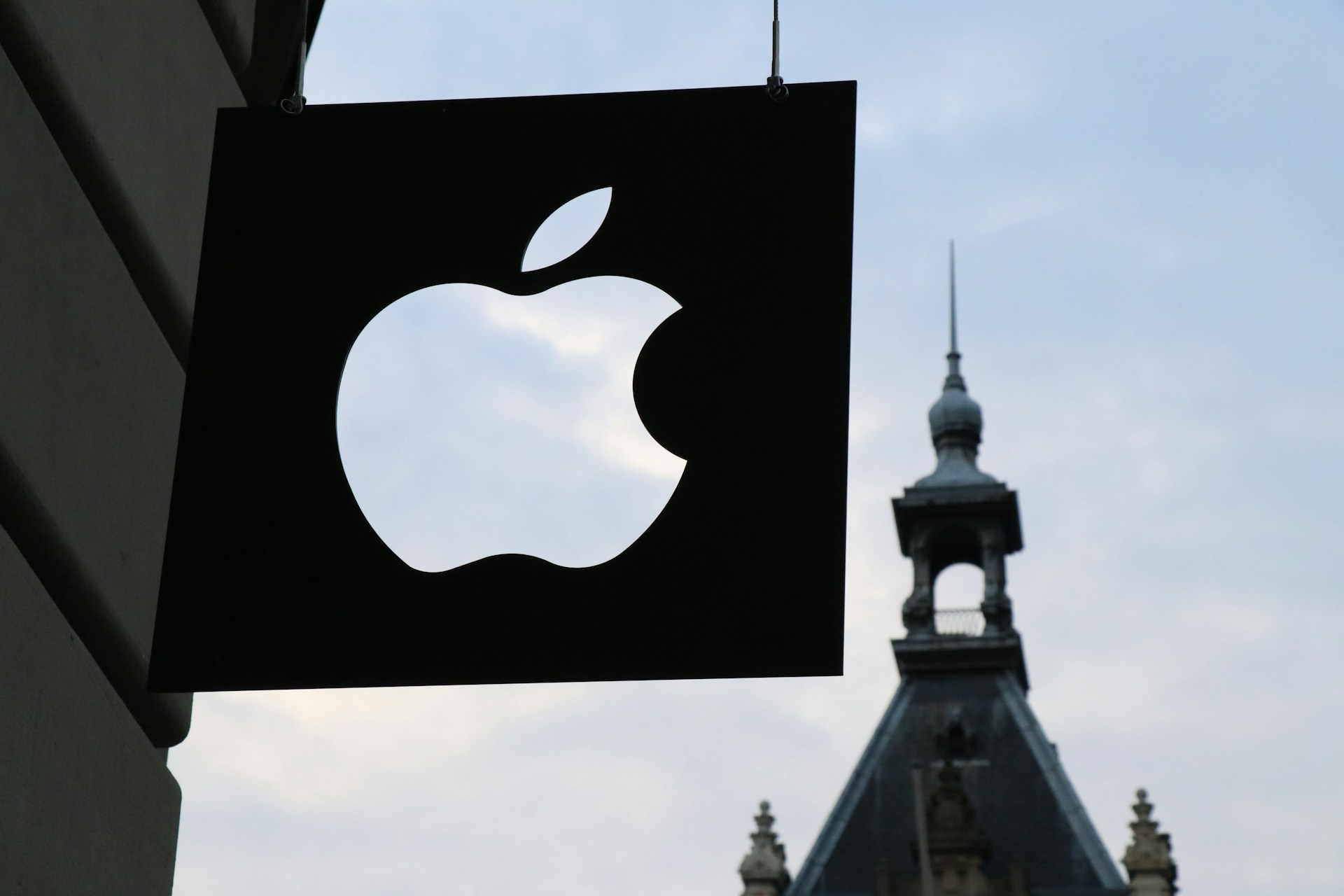 Tímto jednoduchým trikem si v iPhonu skryjete nepotřebné aplikace