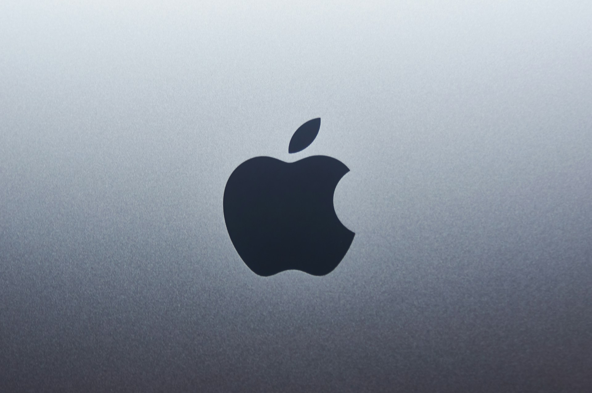 Bývalý inženýr Applu vyvrátil největší mýty o iPhonu