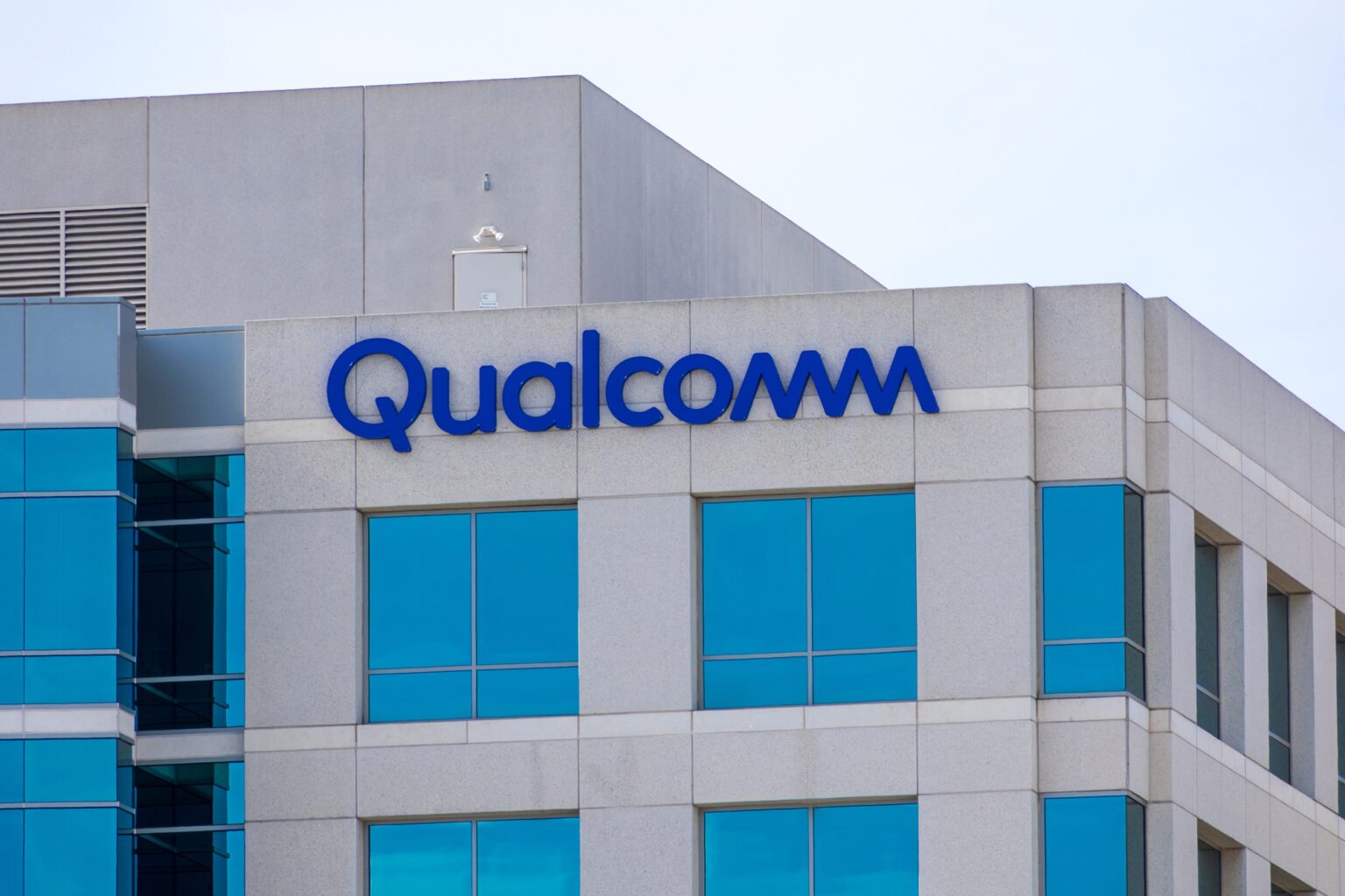 Qualcomm mění hru: Mobilní čipy už nejsou jen o výkonu