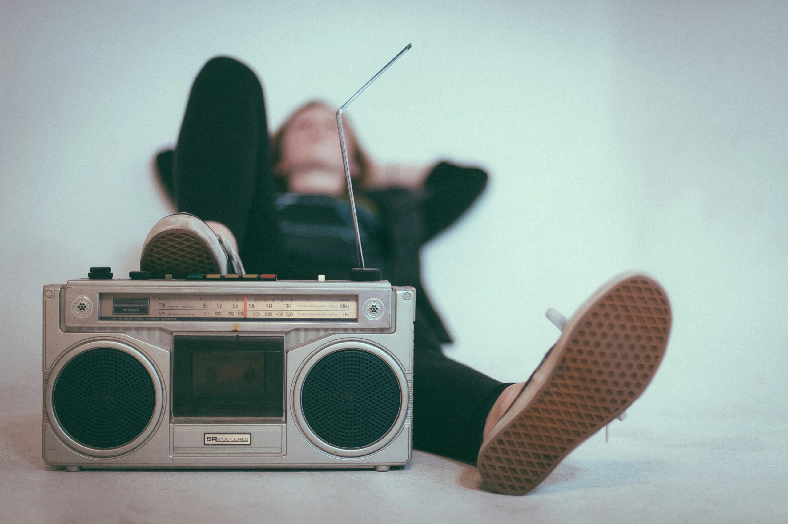 Jak poslouchat rádio na mobilu Xiaomi bez internetu