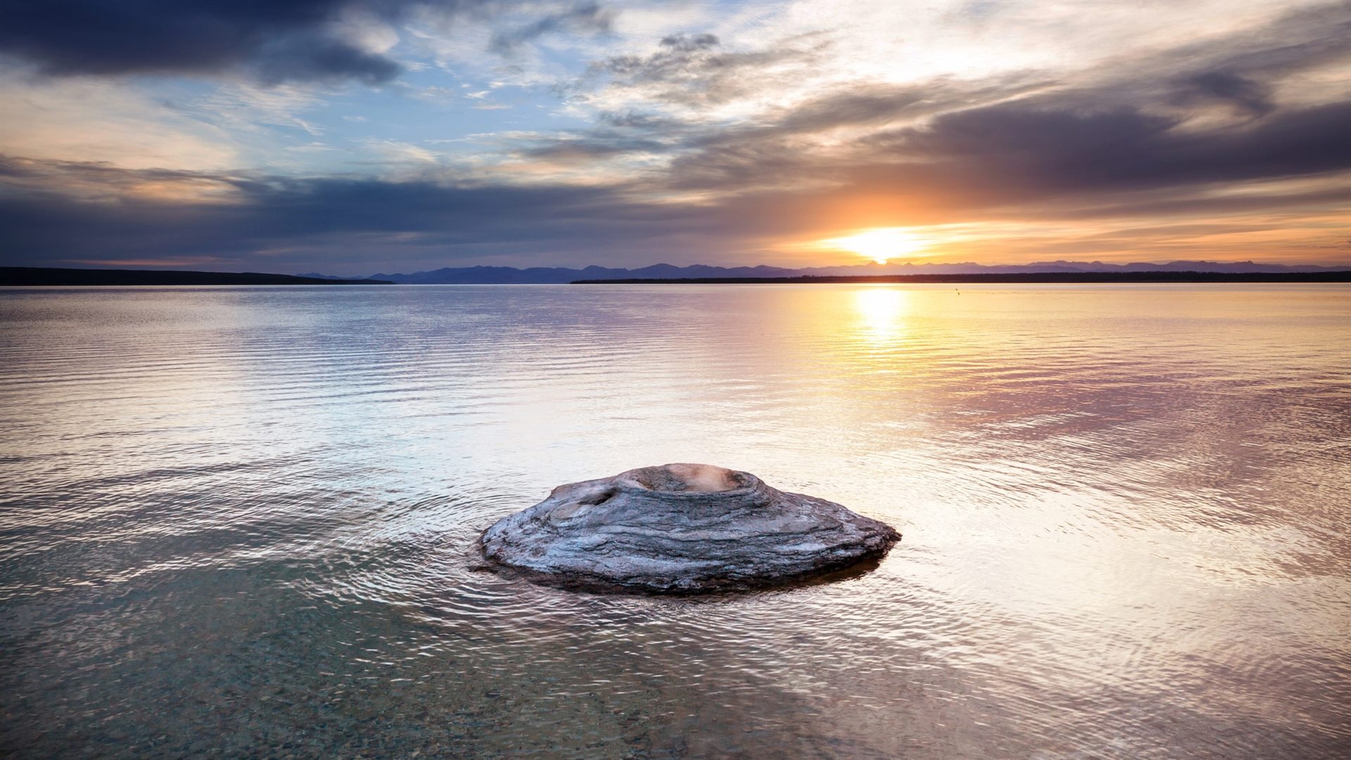 Slavné jezero odolává z posledních sil klimatickým změnám