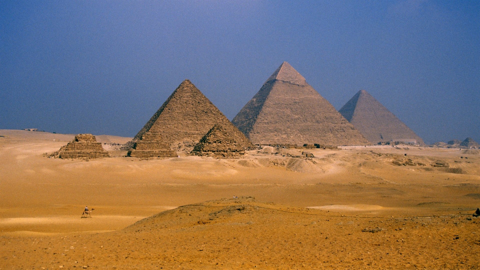 O pyramidách koluje mnoho legend. Jedno ale víme jistě: nemají čtyři strany