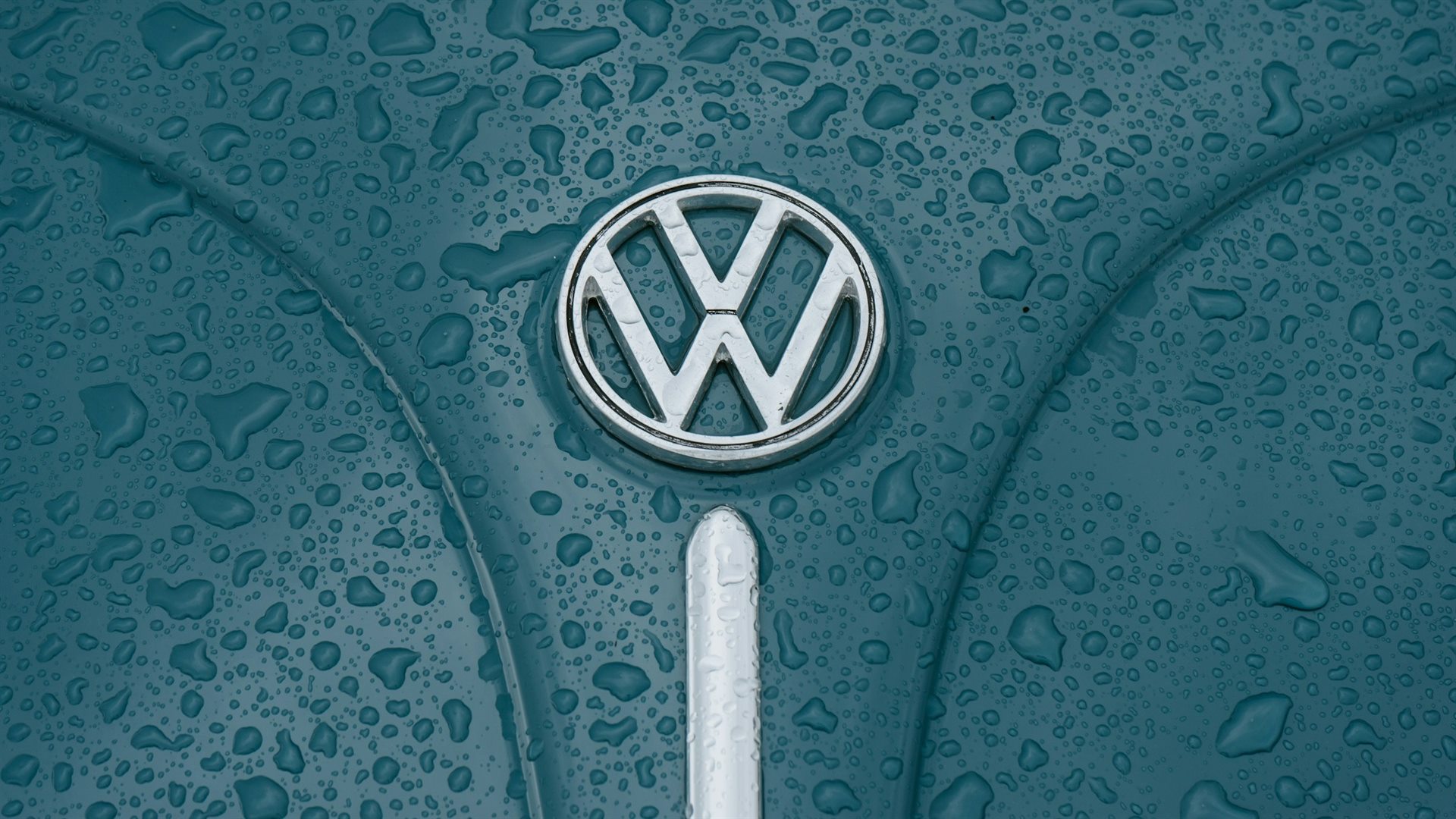 Volkswagen sází na vodík, ale uzavírá továrny. Budoucnost značky je v ohrožení
