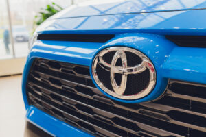 Toyota čelí celosvětové kritice kvůli vodíku, mezitím ale činí šokující objevy