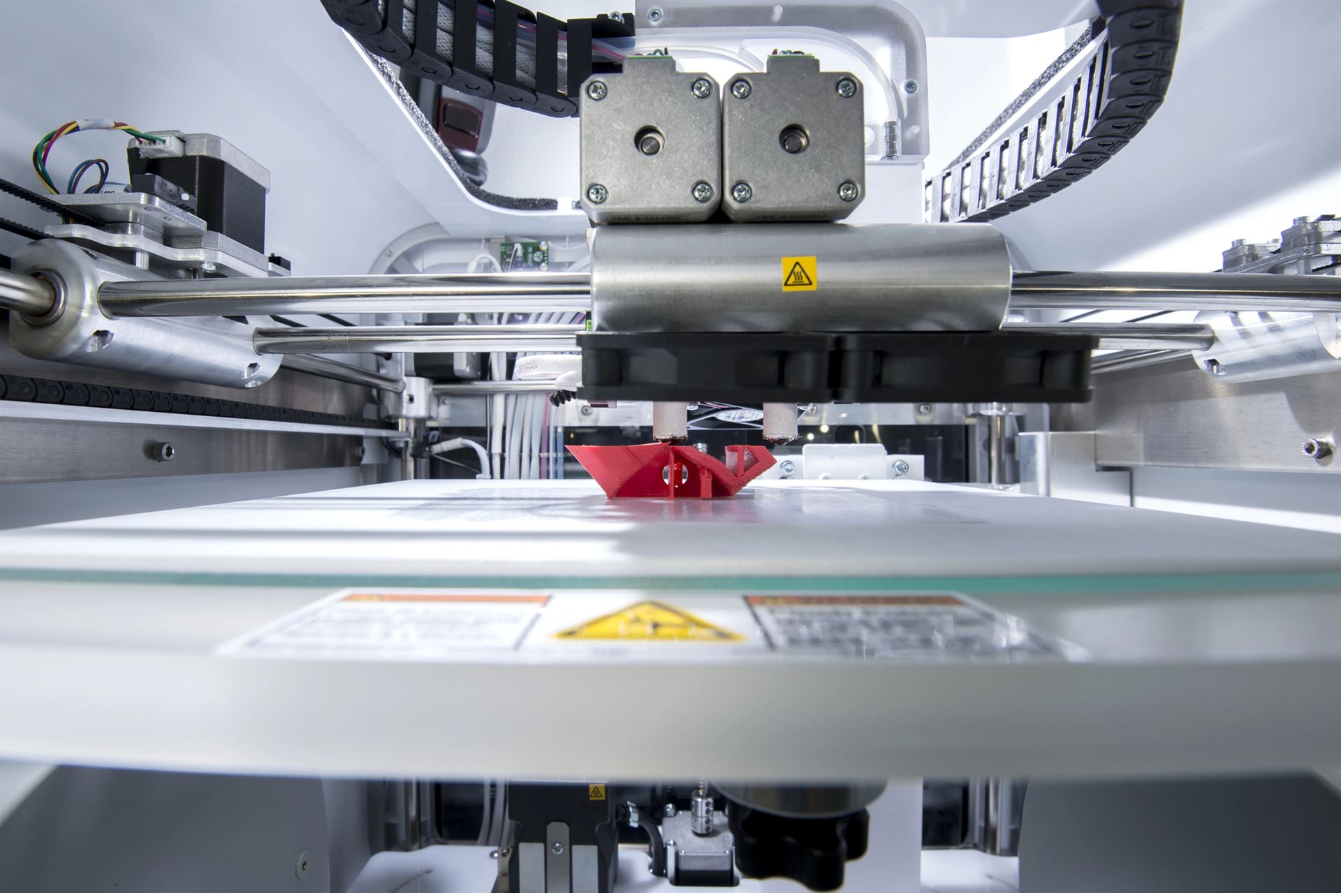 Důmyslná loď může plout i jet prakticky kamkoli. Vyrobili ji na 3D tiskárně