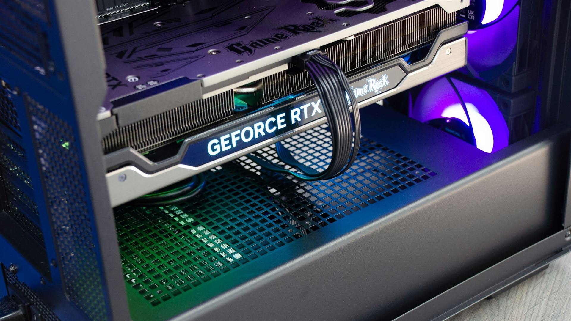 Čína vs. NVIDIA: Antimonopolní vyšetřování se vyostřuje