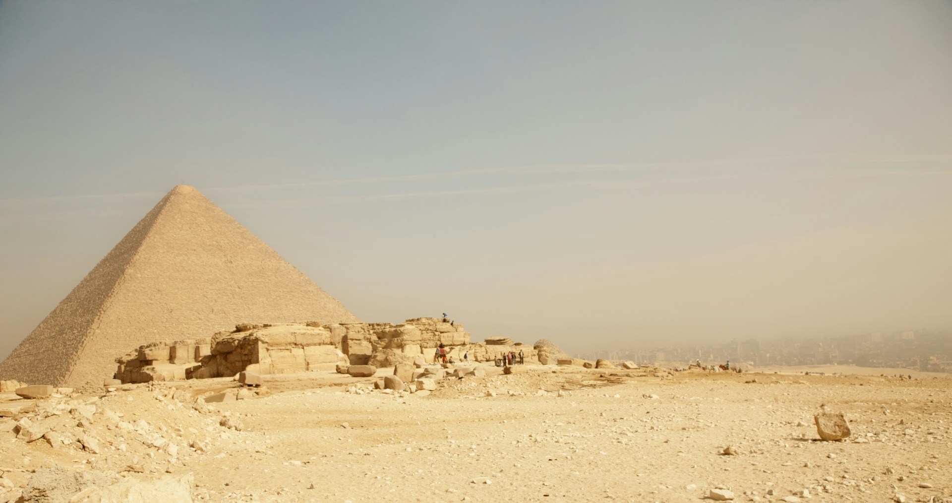 V největší egyptské pyramidě byla objevena záhadná energie vesmírného původu