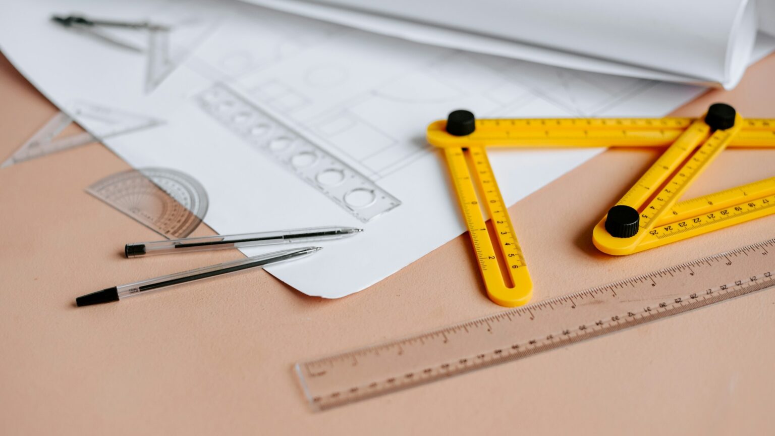 KVÍZ: Rýsovací potřeby nosil v penále každý. Poznáte i tyto?