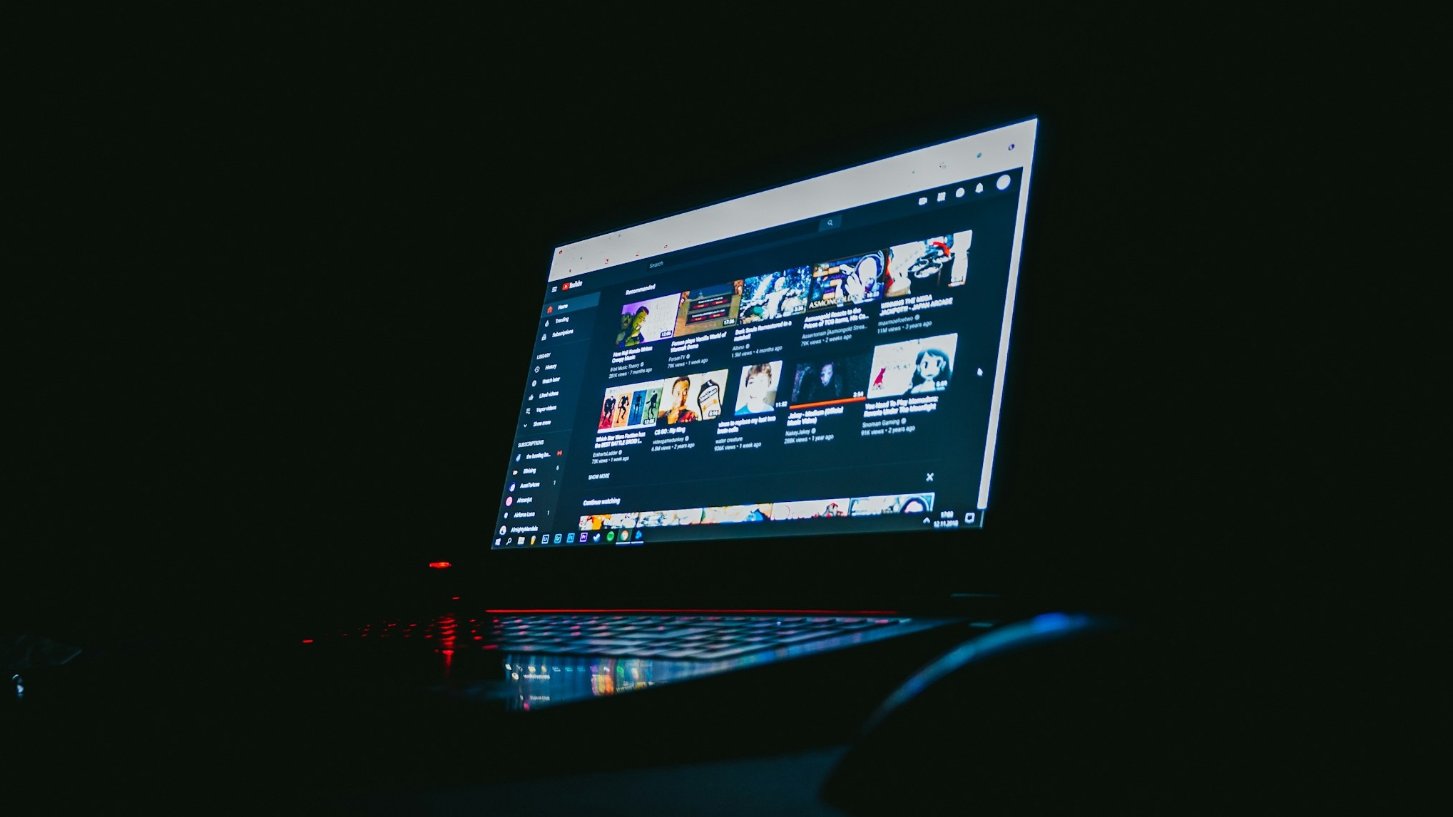 Google stále bojuje s blokátory reklam, nástroje ohrožují zisk z YouTube Premium