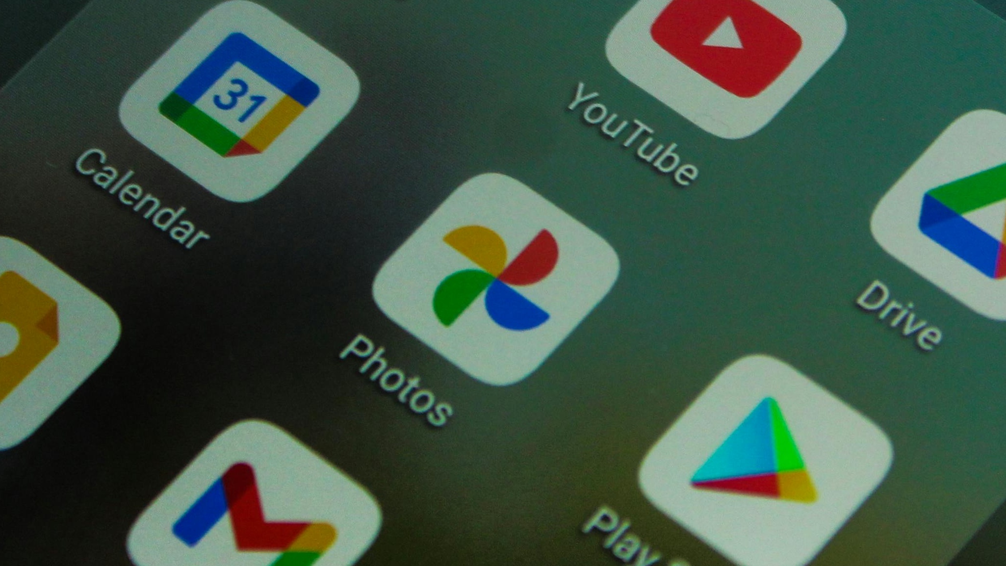 Novinka v aplikaci Fotky Google vám pomůže šetřit místo i bez mazání souborů