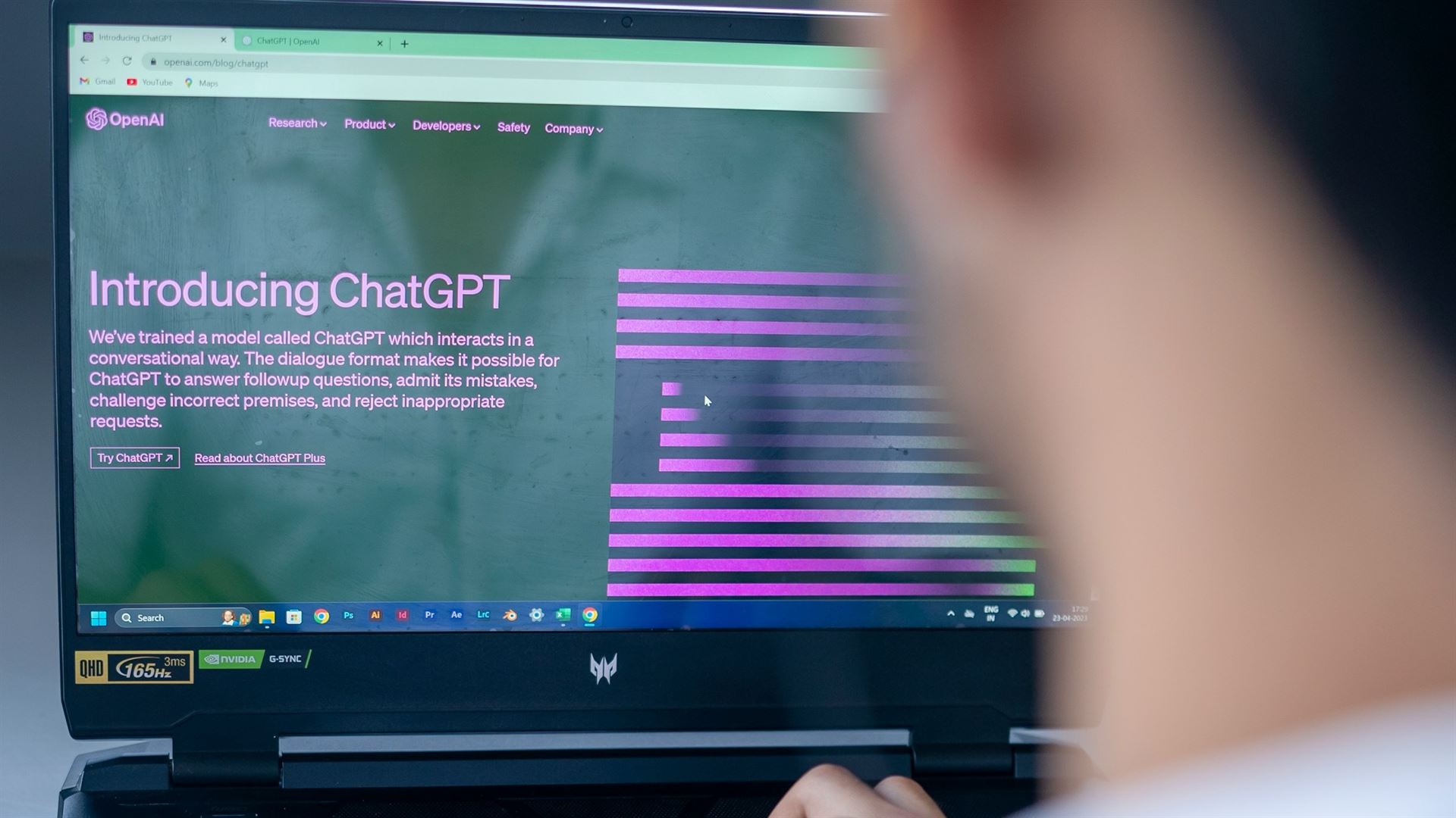 Každý dotaz na ChatGPT se rovná ztrátě půl litru vody, tvrdí expert