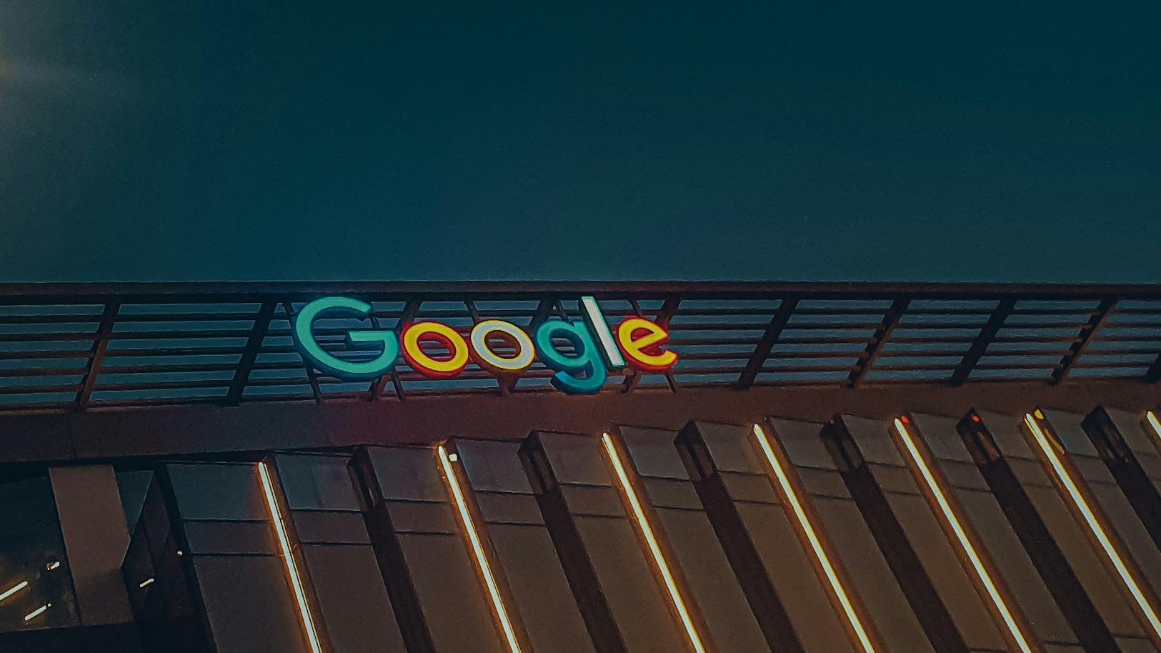 Google nechce propouštět své zaměstnance. Vyzývá místo toho k dobrovolnému odchodu