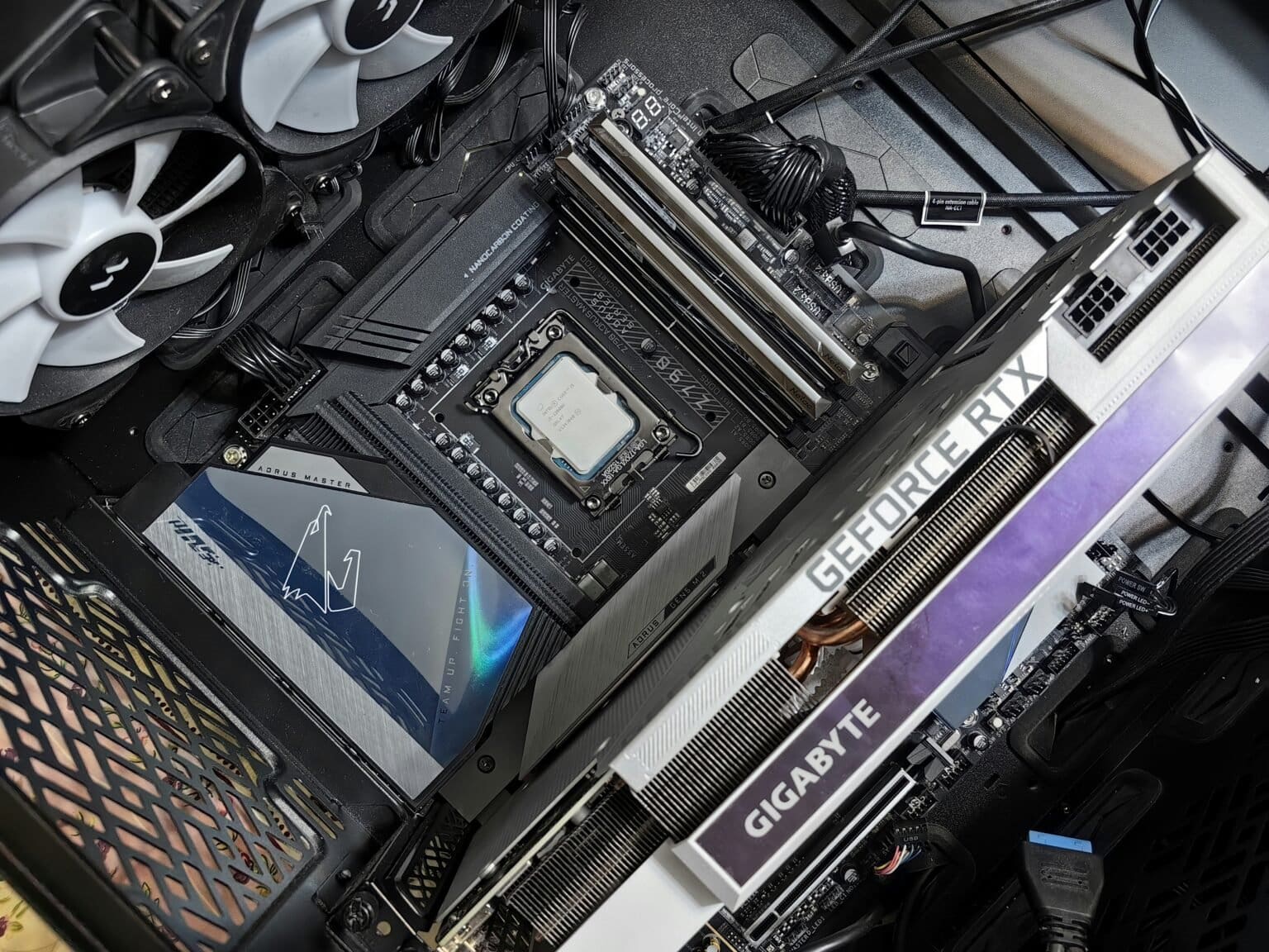 Tohle radši nezkoušejte: Zákazník dostal špatnou radu. A Cooler Master za to platí drahou daň