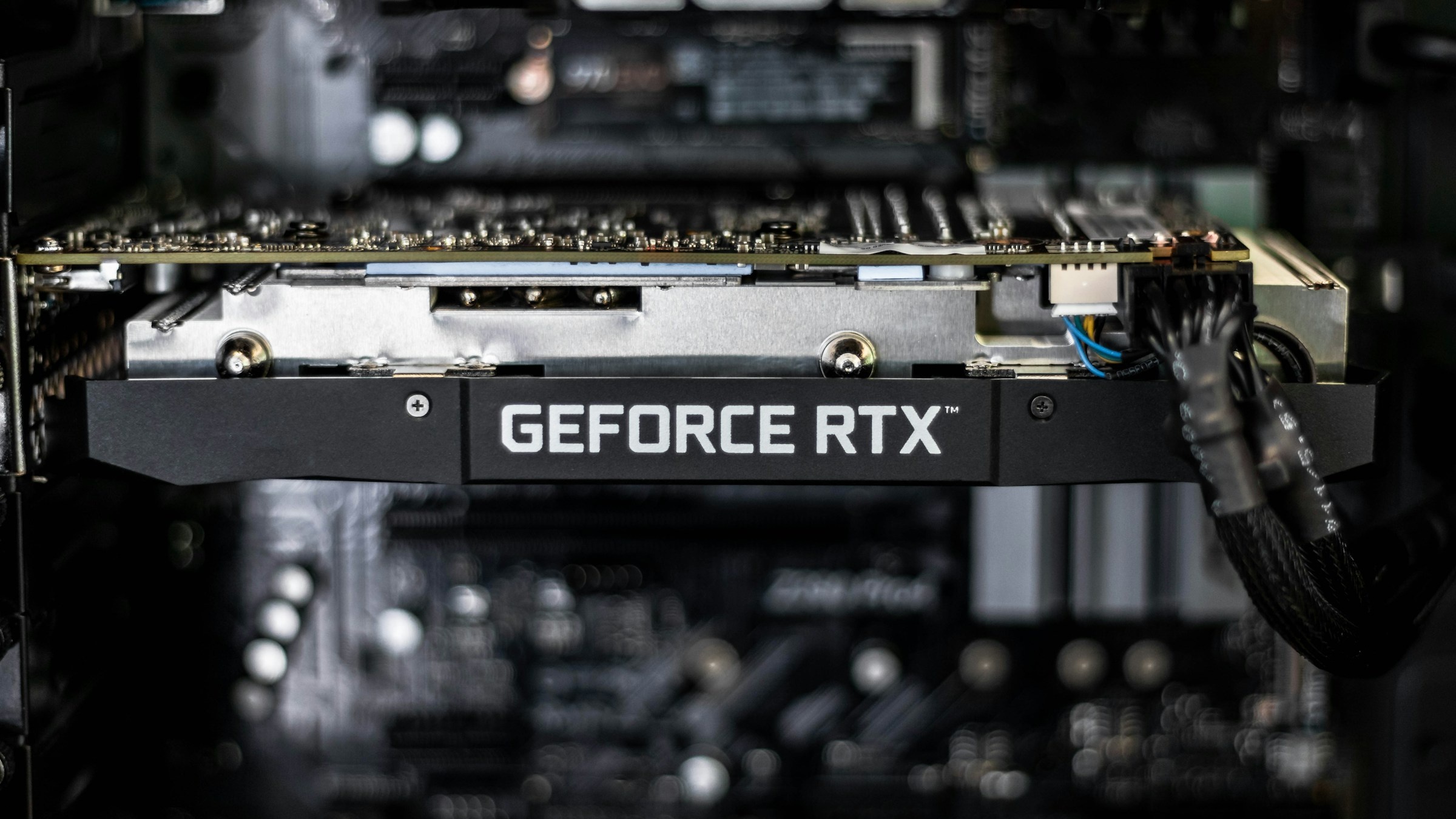 Rozloučení s legendami: NVIDIA uvádí RTX 5090 a ukončuje podporu ikonických GPU Maxwell a Pascal