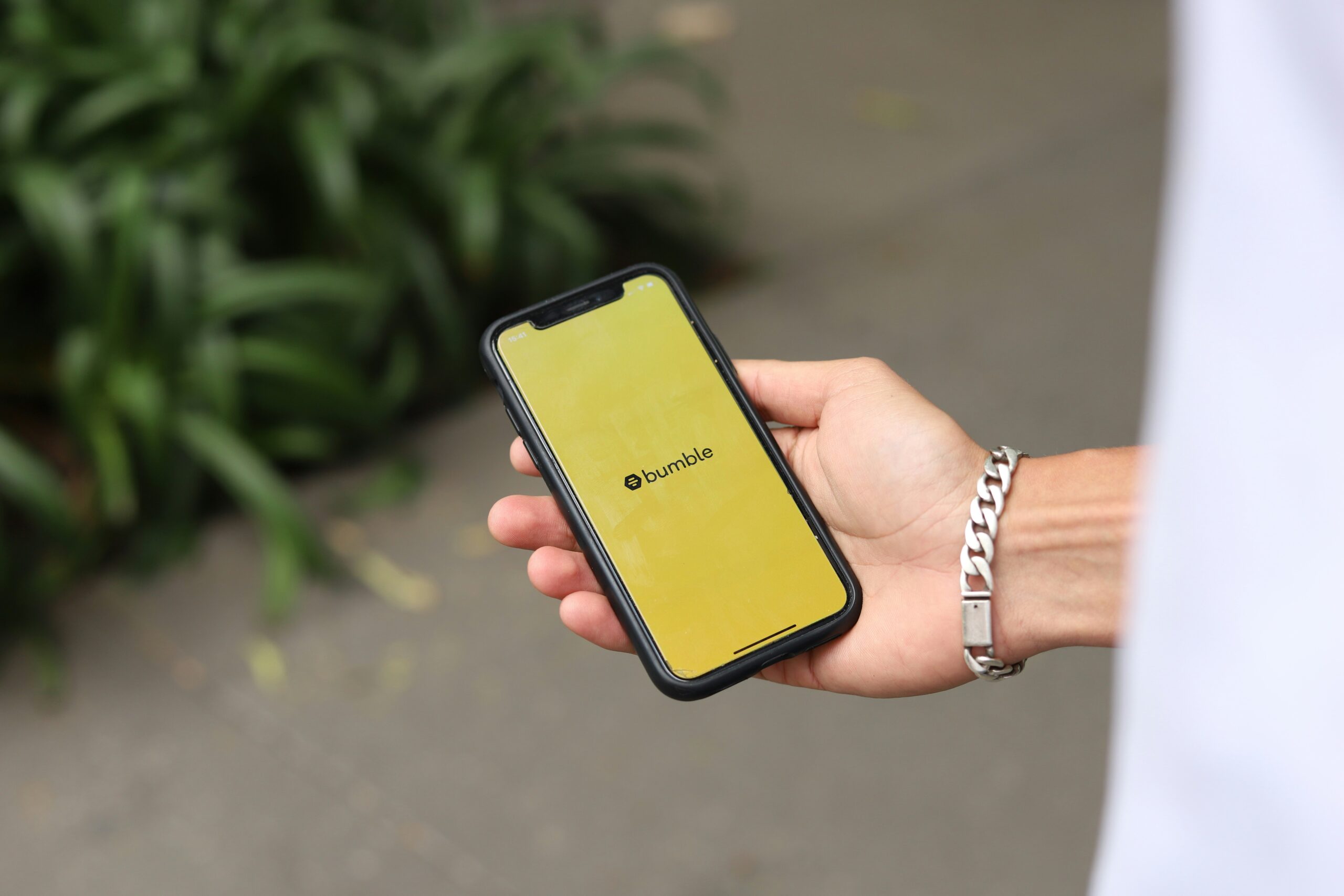 Co obsahuje služba Bumble Premium, kolik stojí a pro koho se vyplatí