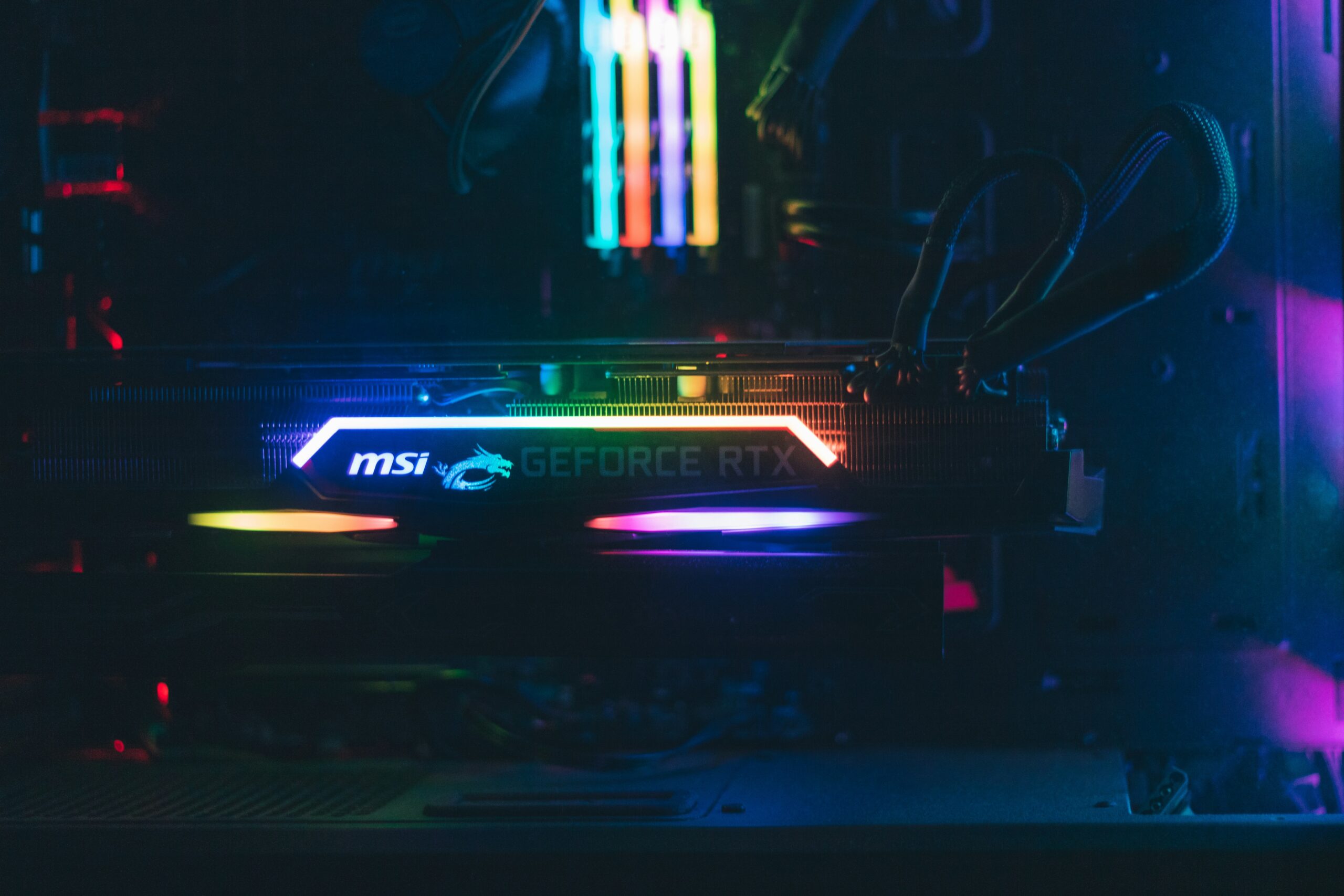 NVIDIA slibuje další dodávky RTX 5000: Extrémní poptávka překvapila trh