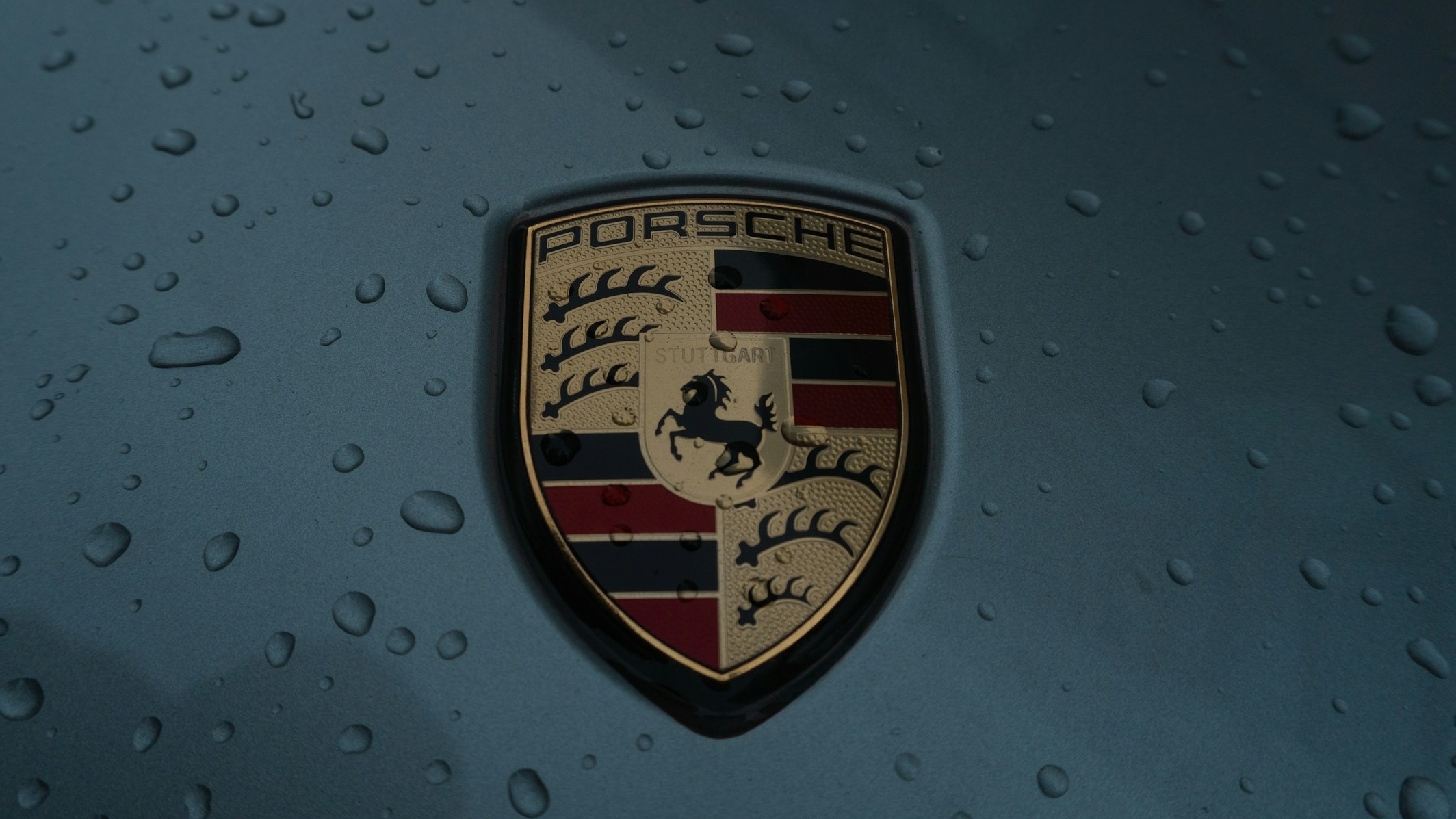 První motor svého druhu na cestě: Porsche vytrhává svět z vodíkového snu