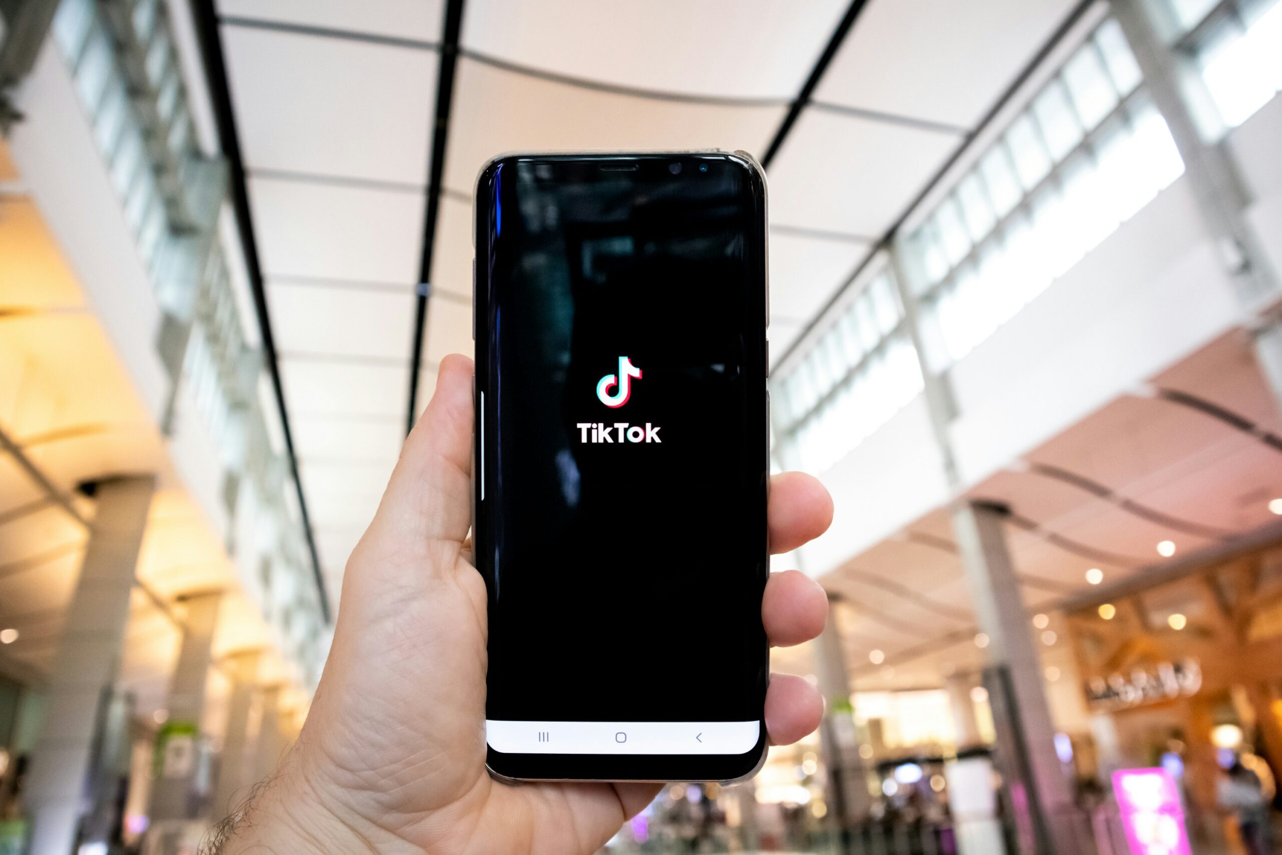 Díky nainstalované aplikaci můžete svůj telefon prodat za více než 100 000 korun