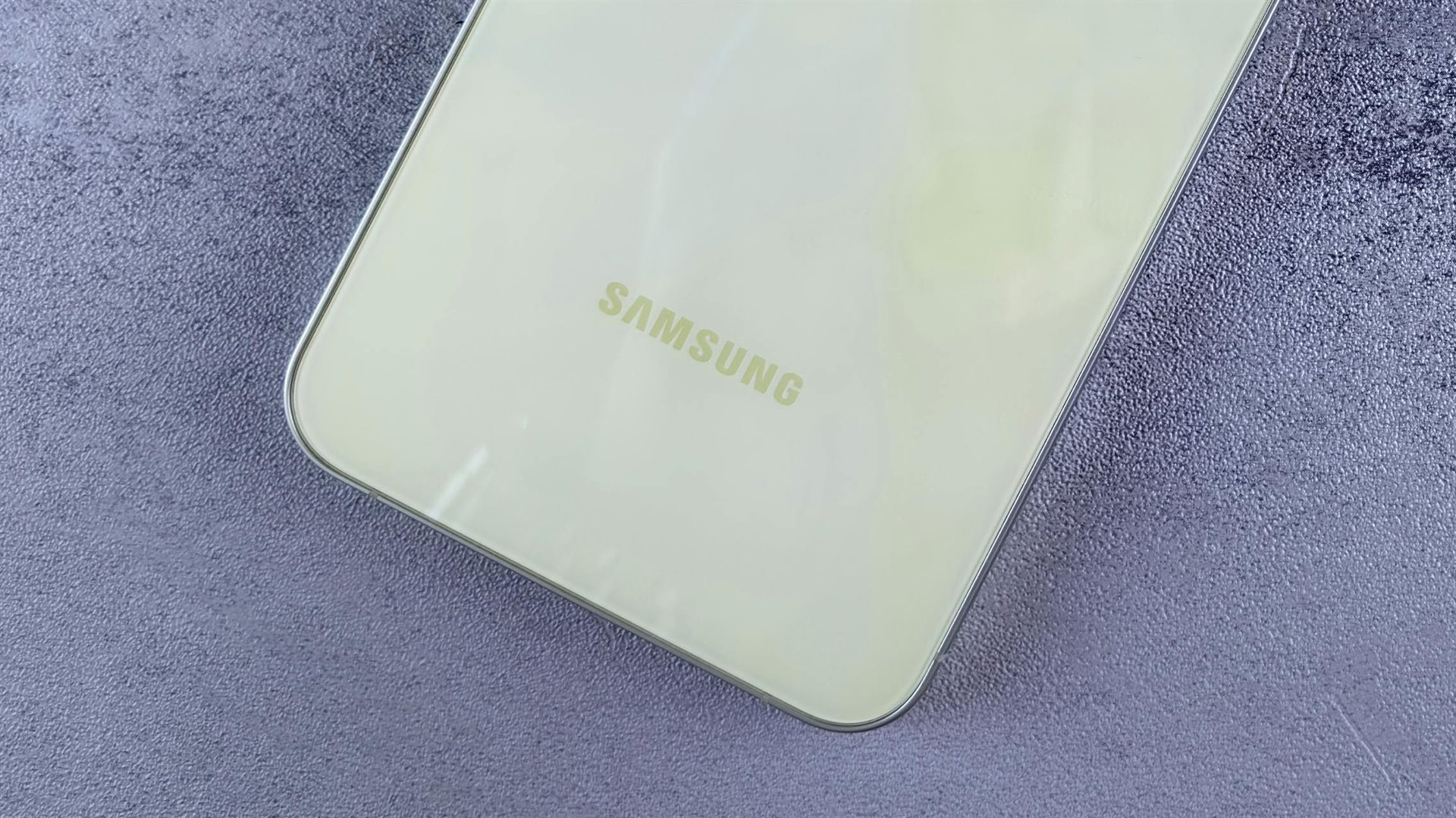 Galaxy S25 Ultra poráží svého nejbližšího konkurenta iPhone 16 Pro Max