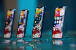 iPhone 17 Air Pro by mohl mít 12 GB RAM, základní model se spokojí s 8 GB