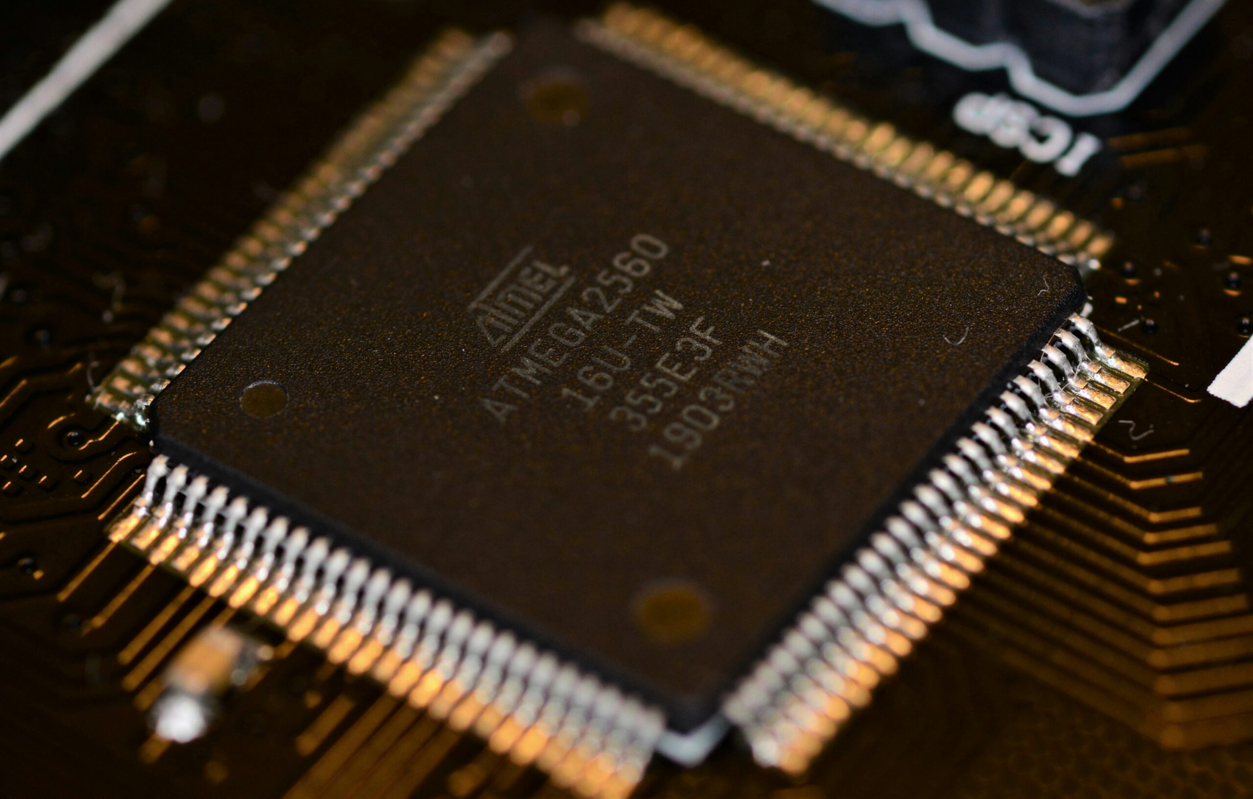 Qualcomm X85 a X82: Mobilní modemy jsou novou definicí konektivity