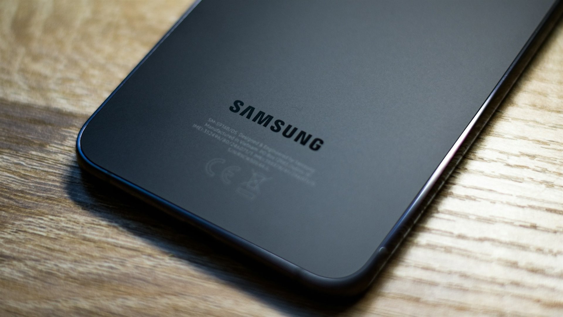 Samsung potvrzuje návrat svých nejoblíbenějších telefonů. Známe datum jejich vydání