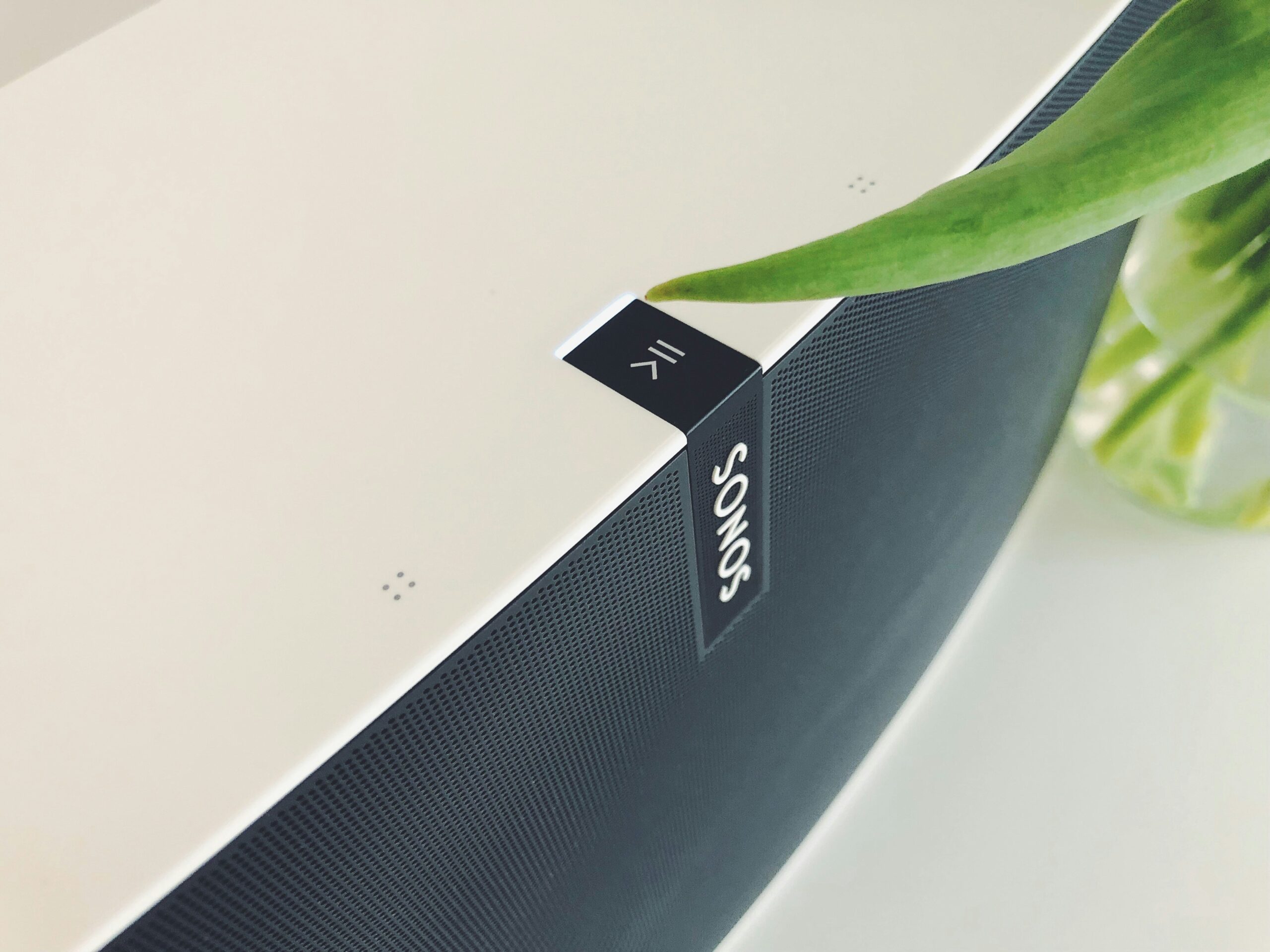 Inovace, která nevyšla: MagSafe reproduktor od Sonosu se úspěchu nedočkal