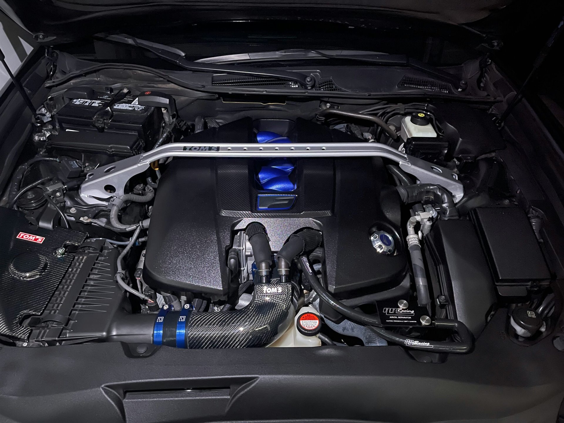 Konec vodíkových palivových článků: První hořčíková baterie pro automobily se představuje