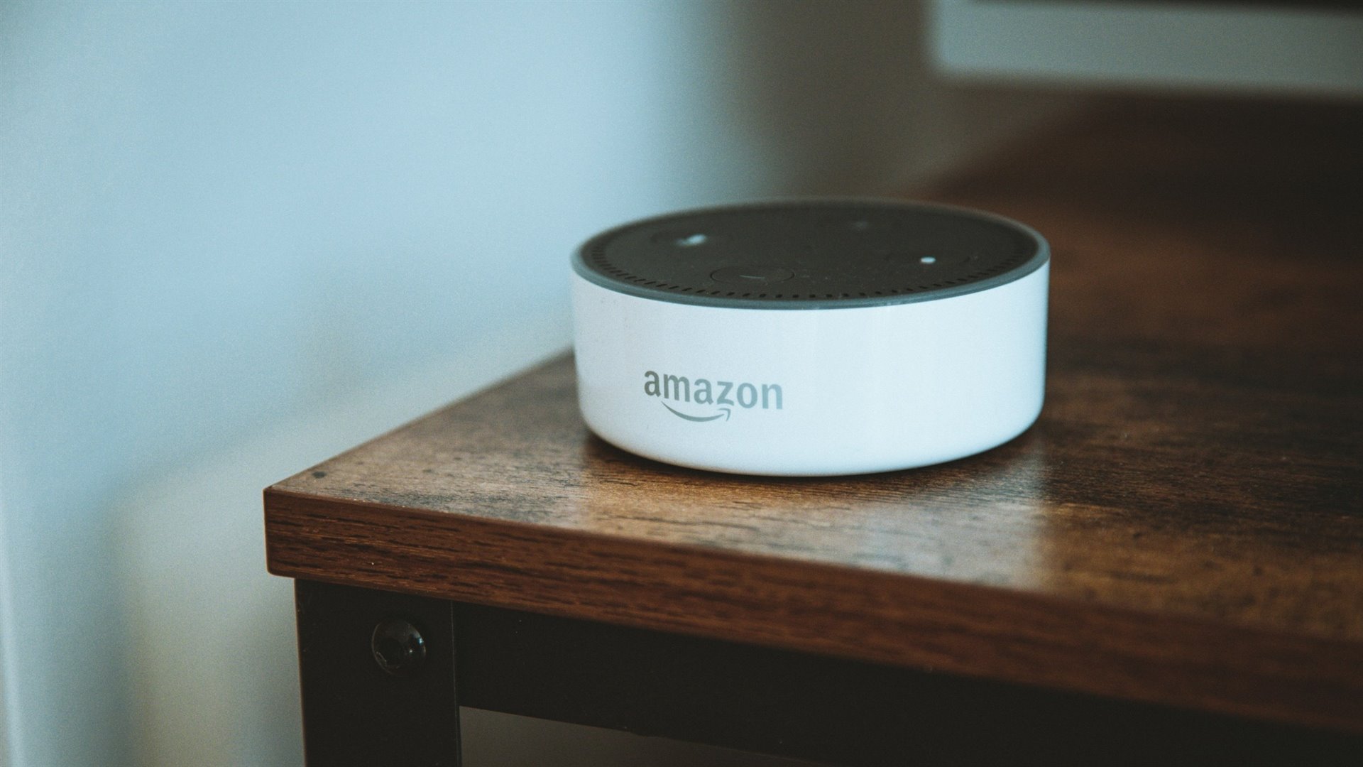 Amazon posiluje Alexou o funkce umělé inteligence