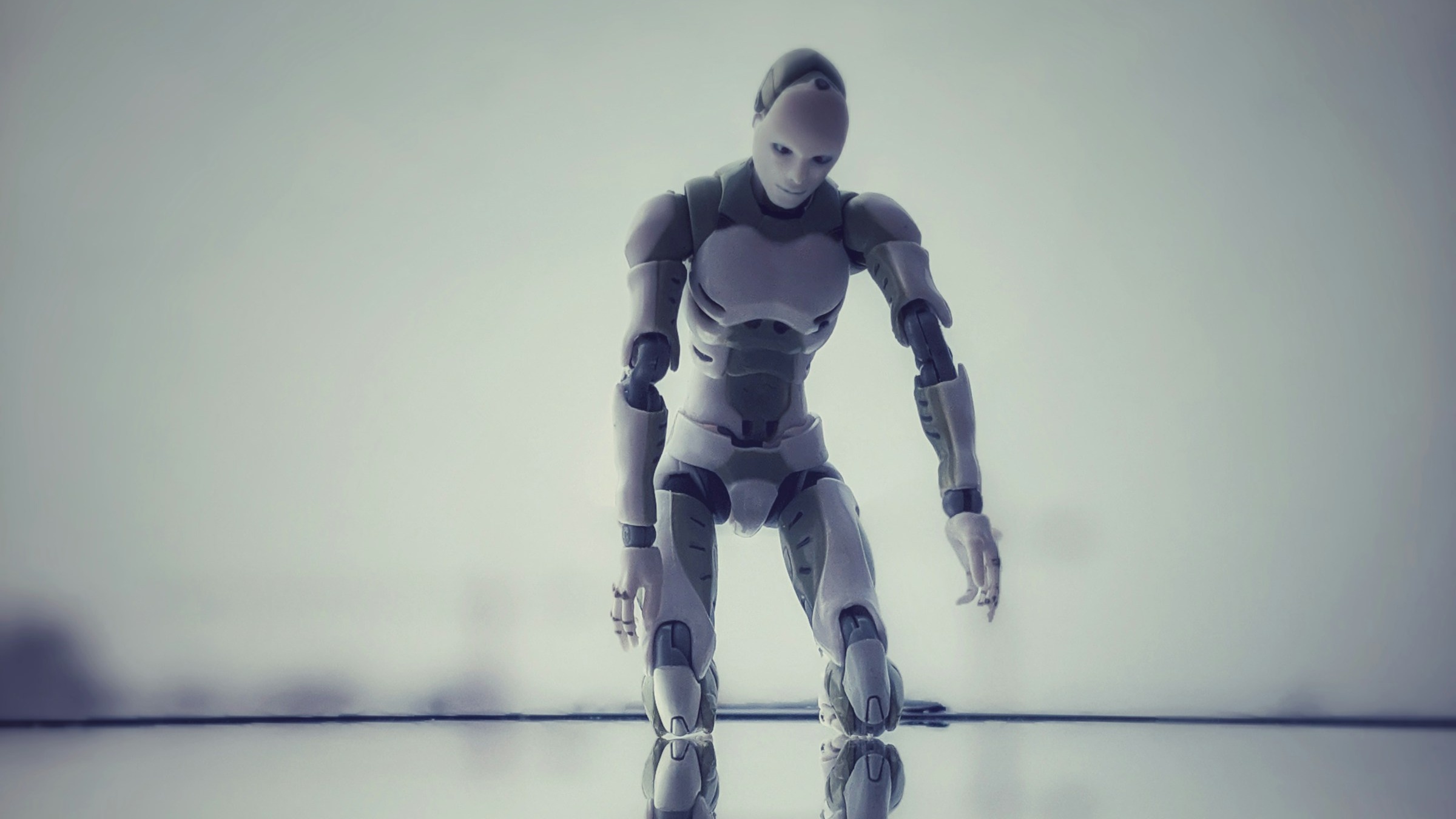 Roboti chtějí být novým technologickým trendem, stále však okolo nich panuje nejistota