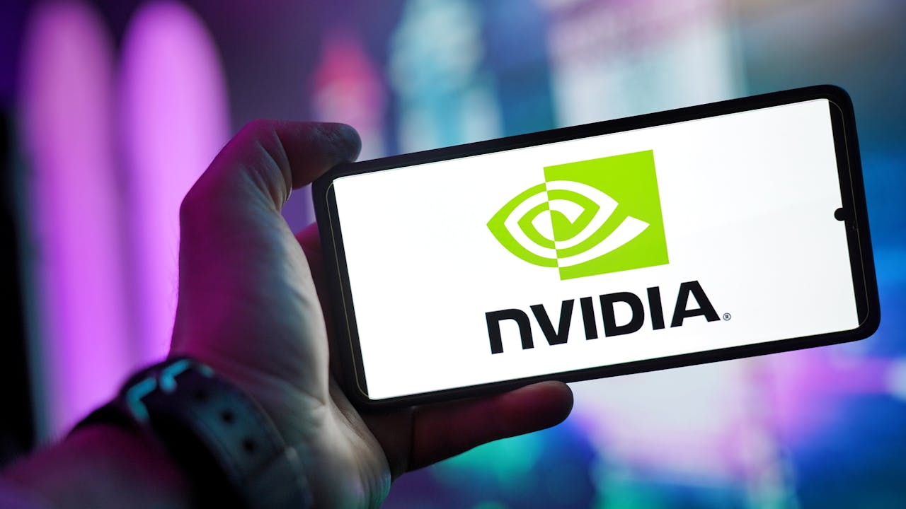 NVIDIA utrpěla příchodem DeepSeek AI krutou ránu, teď si ji její šéf nemůže vynachválit