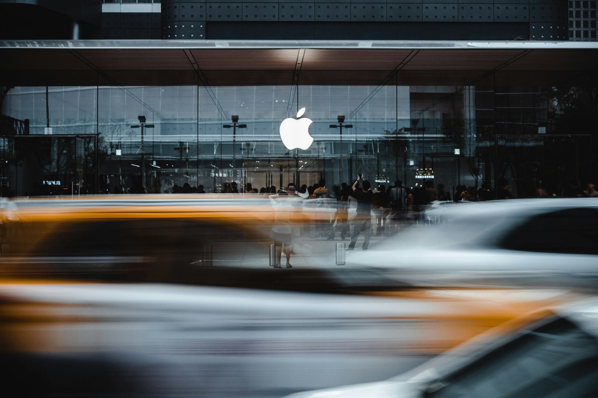 Apple oznámil, kdy představí největší aktualizaci iOS 19 pro iPhone