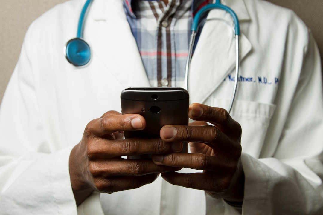 ChatGPT-4 dokázal porazit lékaře při diagnostice nemocí