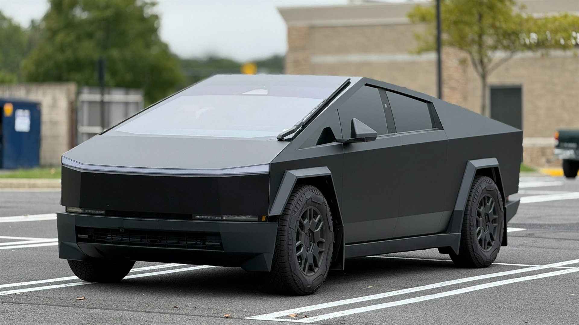 Tesla Cybertruck může fungovat i jako útulný domov na kolech