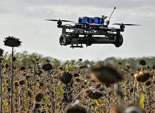 Paradox obrovského ukrajinského průmyslu dronů: Výhoda proti Rusku, problém pro jeho piloty