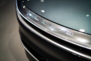 Kalifornie chce elektromobilem o výkonu 1 080 koní zničit vodíkový pohon