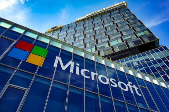 Datová centra Microsoftu spotřebují gigawatty. Firma má nasmlouváno víc zelené energie než mnohé státy
