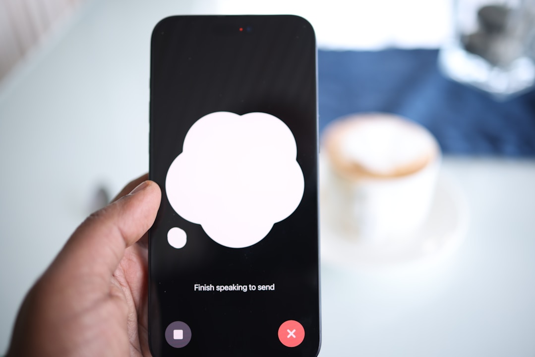 ChatGPT ukradl Gemini jeho hlavní funkci v mobilních telefonech