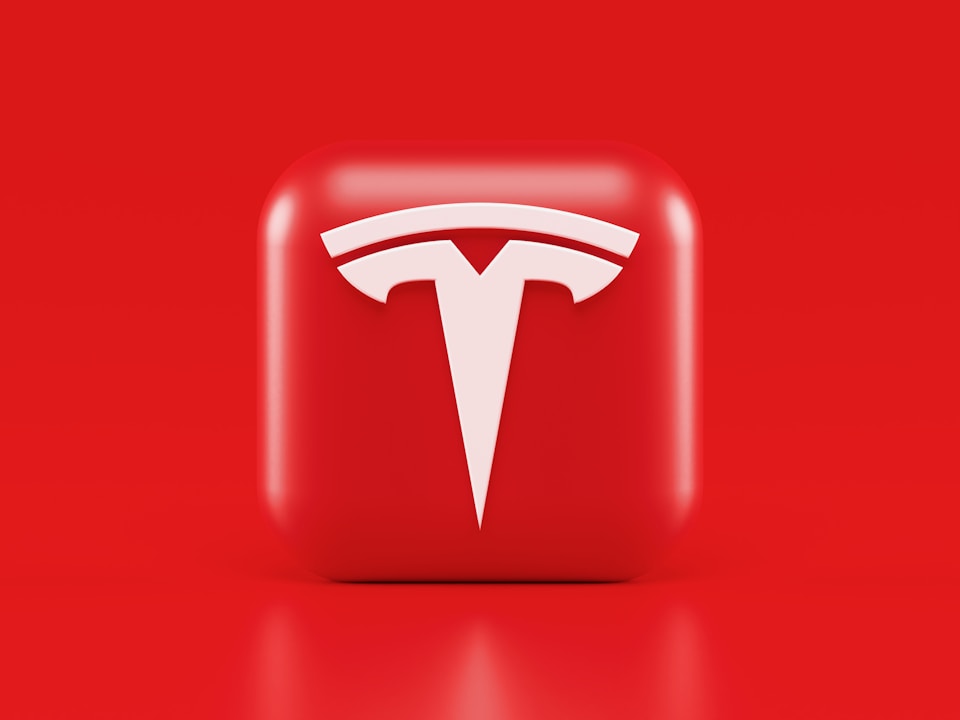 Elon Musk přišel během dvou měsíců o 102 miliard dolarů