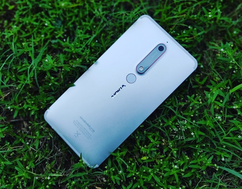 Nokia se vrací do ČR: vzkříšení ikonického modelu po 25 letech od uvedení na trh