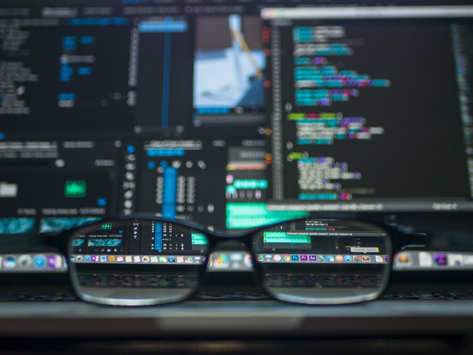 Firma upozornila své zákazníky na hackerský útok. Došlo k němu před dvěma lety