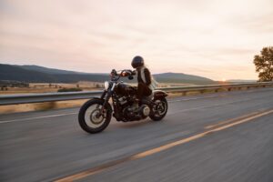 Ani benzín, ani elektřina: Japonsko konečně testuje motocykl budoucnosti