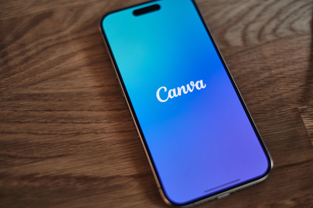 Aplikace Canva posiluje své funkce a opět vyzývá Adobe a další konkurenci k akci