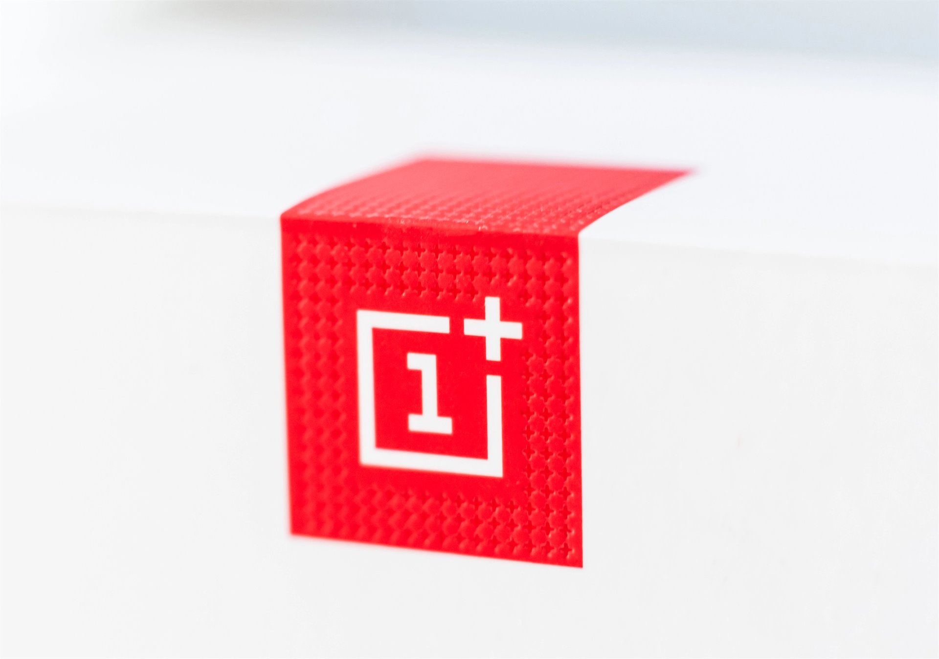 OnePlus údajně pracuje na budoucí vlajkové lodi poháněné čipem Snapdragon 8 Elite