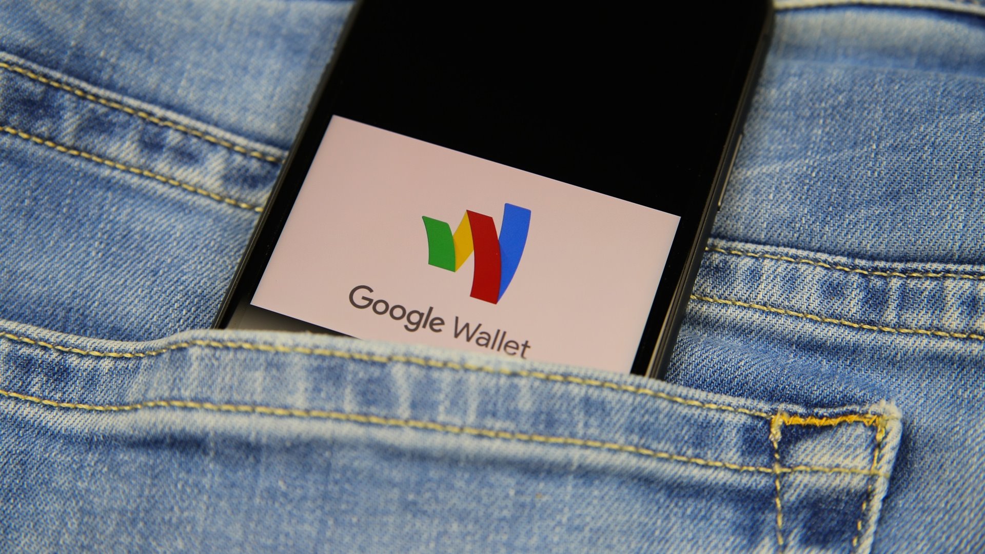 Nová Peněženka Google míří do českých telefonů: Je bezpečnější, ale i otravnější
