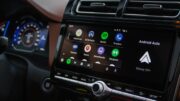 Android Auto 14.4 Beta do vašeho vozu konečně přináší Gemini AI