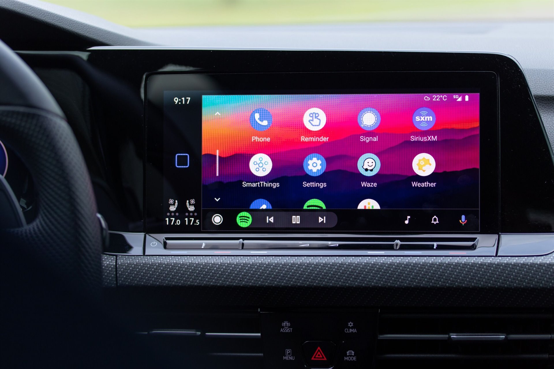 Android Auto: Češi mají k dispozici nový přehledný motiv