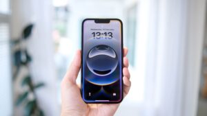 Modem C1 společnosti Apple v iPhonu 16e zaostává za vlajkovými loděmi společnosti Qualcomm