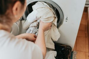 Pračka se sušičkou neslouží pouze k praní a sušení prádla. Podívejte, co ještě umí