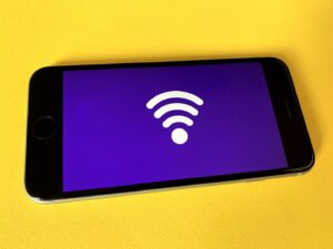 Jak připojit mobilní telefon k Wi-Fi bez hesla
